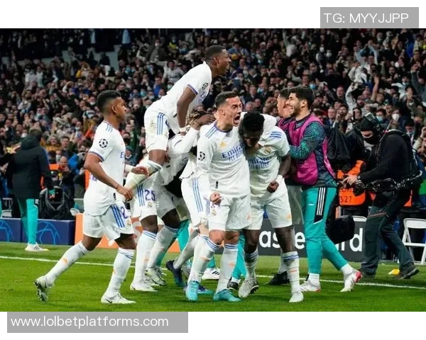 德甲激战：里昂惊险逆转尤文图斯全场沸腾的精彩瞬间解析