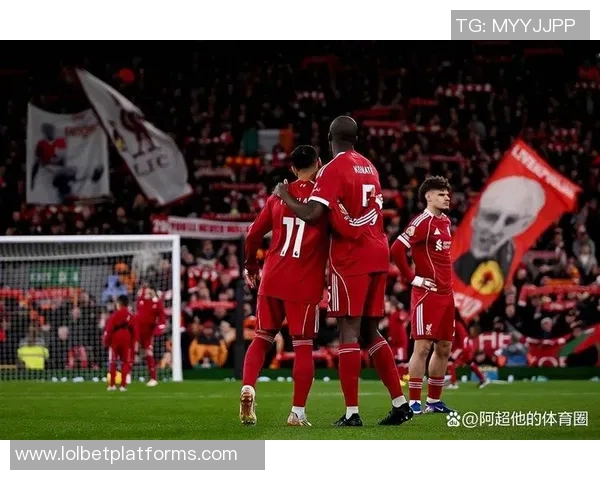 国王杯激战巴黎圣日耳曼6-2逆转拜仁点球争议引发全场热议 国王杯激战巴黎圣日耳曼6-2逆转拜仁点球争议引发全场热议