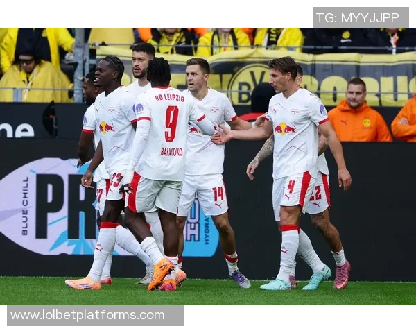 意甲激战：莱比锡与多特蒙德战平点球大战引发全场热烈反响