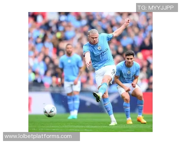 意甲激战波尔图逆转曼城帽子戏法点燃全场激情转会传闻再起