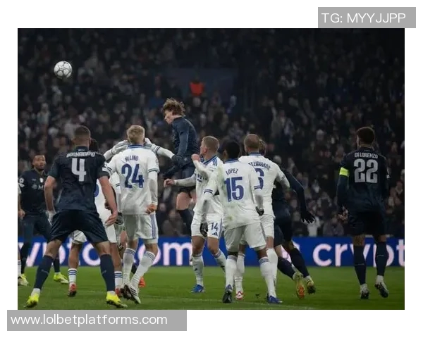 西甲精彩对决那不勒斯3-0战胜切尔西点球大战引发全场热烈反响 西甲精彩对决那不勒斯3-0战胜切尔西点球大战引发全场热烈反响