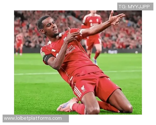 德甲热战：多特蒙德狂胜利物浦六球大捷引发全场沸腾回顾十大精彩进球