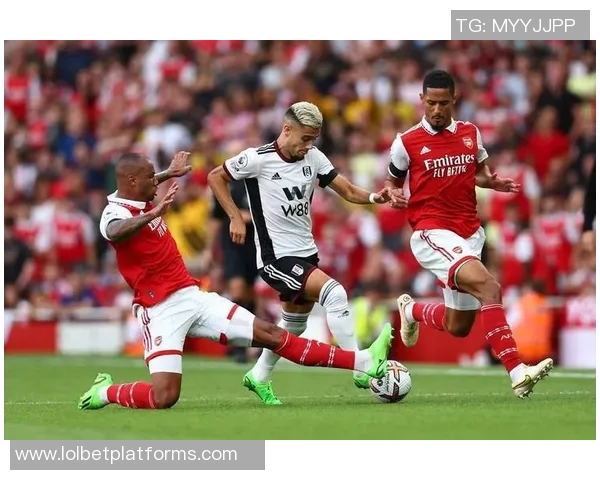 德甲精彩对决阿森纳与里昂握手言和战术分析揭示比赛关键时刻