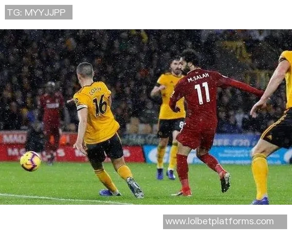 国王杯惊现冷门里昂与利物浦激战成平局绝杀瞬间引发全场沸腾